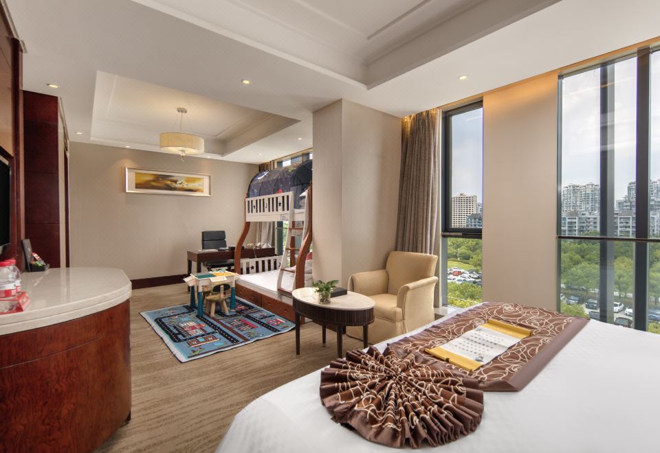 家庭亲子房（欢乐上下铺）