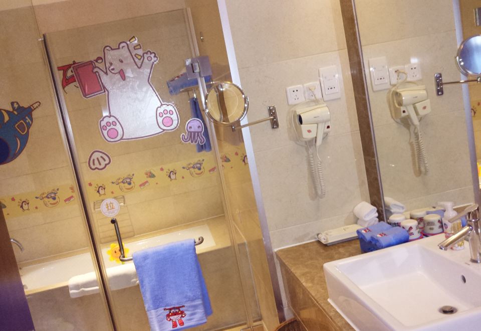 酷芽超級飛俠大床房