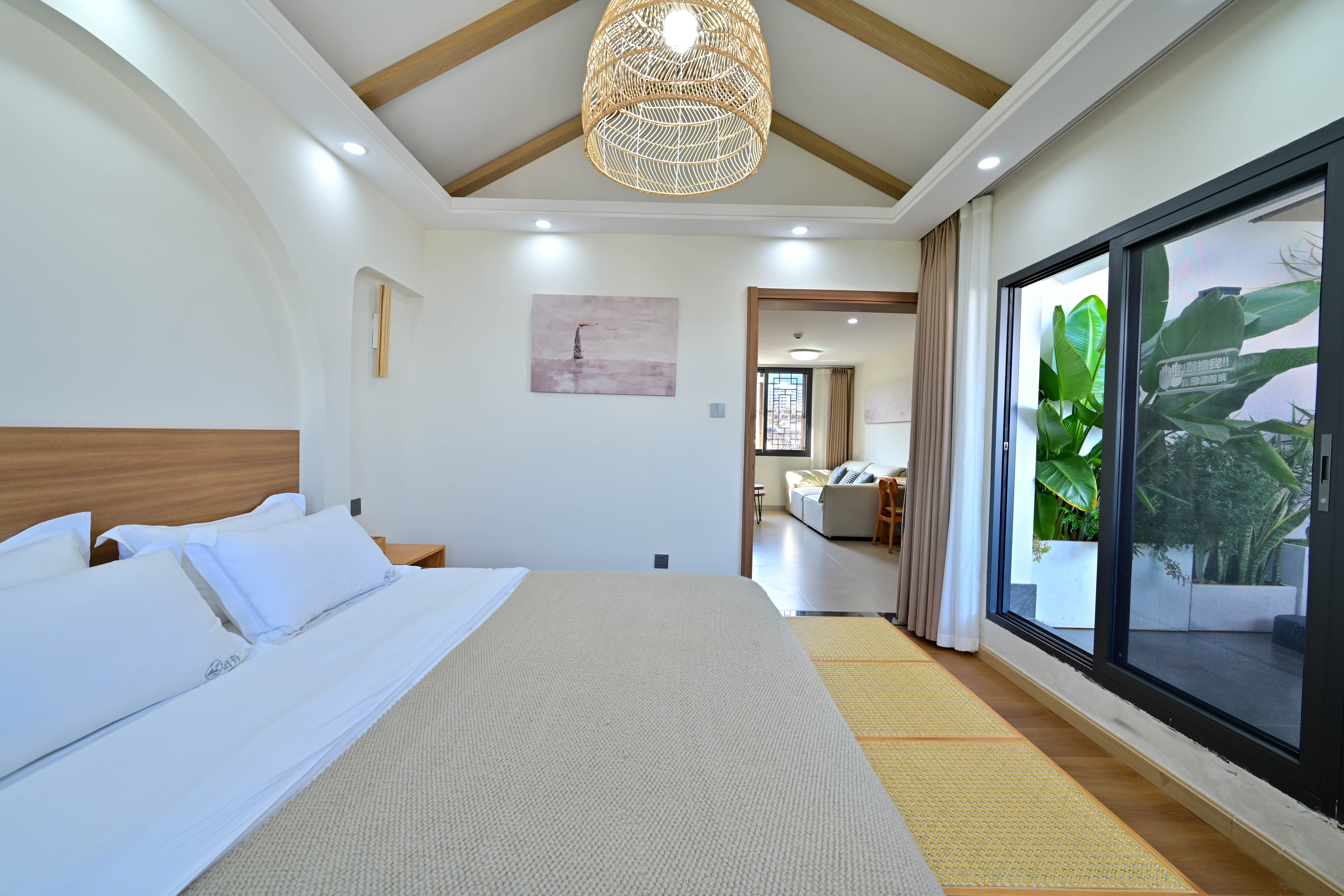 湖景露台亲子套房