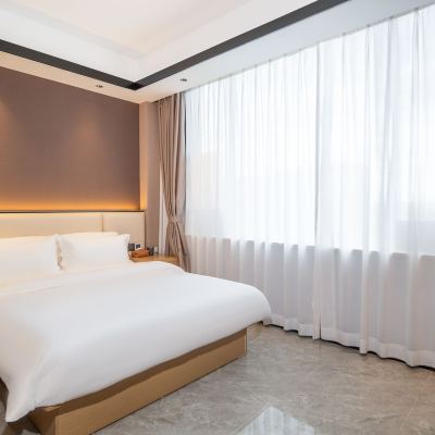 雅緻大床房（電視投屏+乾濕分離） 珠海金君瑤飯店（拱北口岸店）優惠