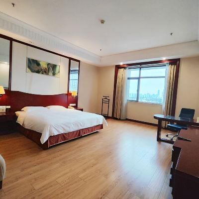 經濟大床房 崑山隆祺建國飯店（順帆北路地鐵站店）優惠
