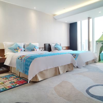 臻享海景家庭親子零壓雙床房（孩童用品+海景澳景+超高清投屏電視+智能馬桶+零壓床墊+全景落地窗+功夫茶具+洗衣液） L Hotel（拱北口岸珠海城軌總站店）優惠