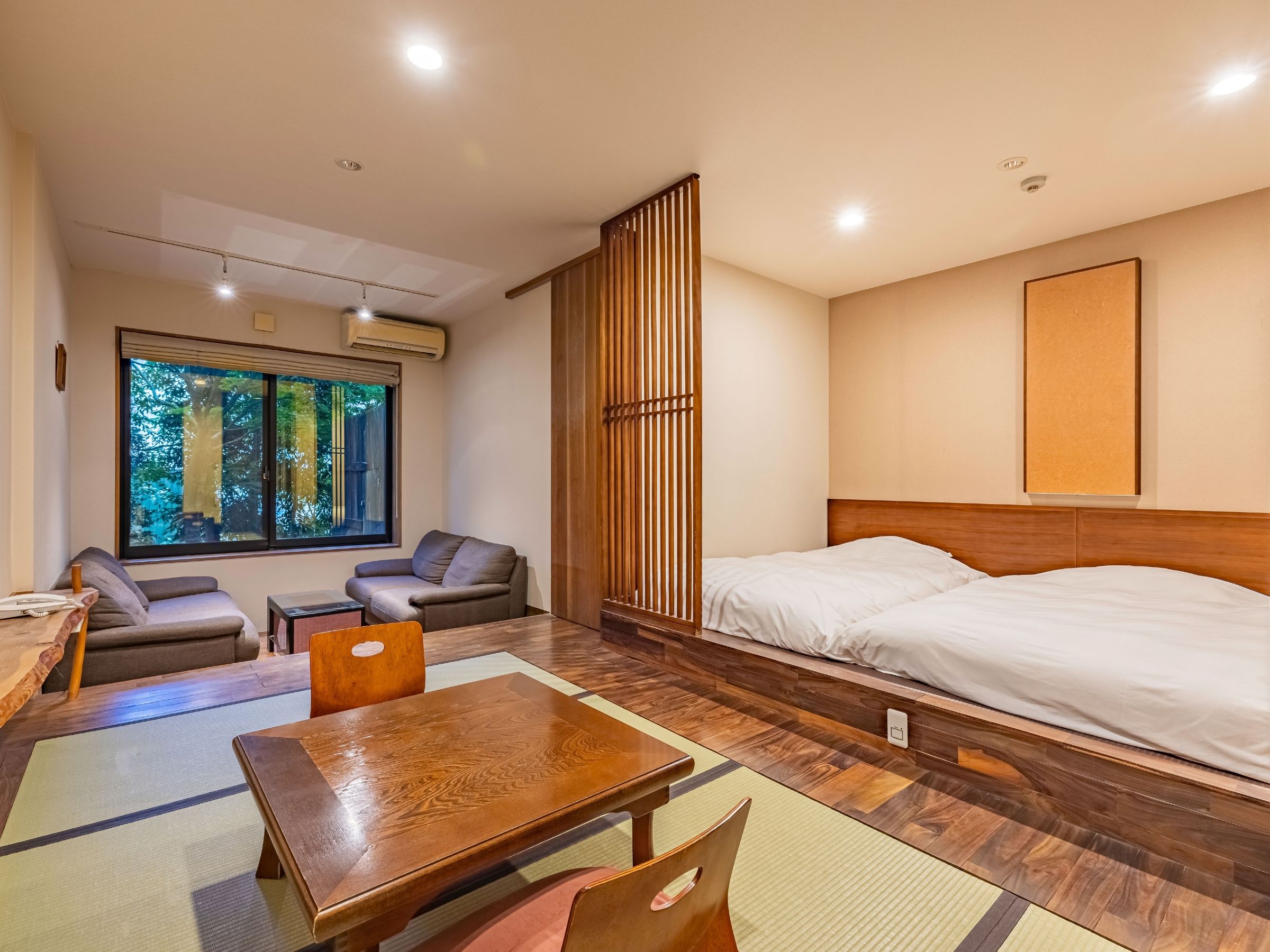 Sengokuhara Shinanoki Ichinoyu附楼和洋式房（带客厅和露天浴池）