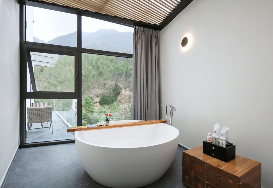 云清270°景2+1地暖家庭房（鹅绒被+洗衣机+戴森吹风机）