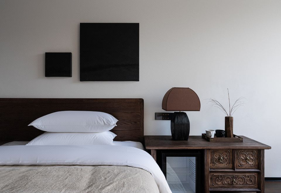 林野.观景浴缸双床房-零压床垫︱智能客控︱极米投屏