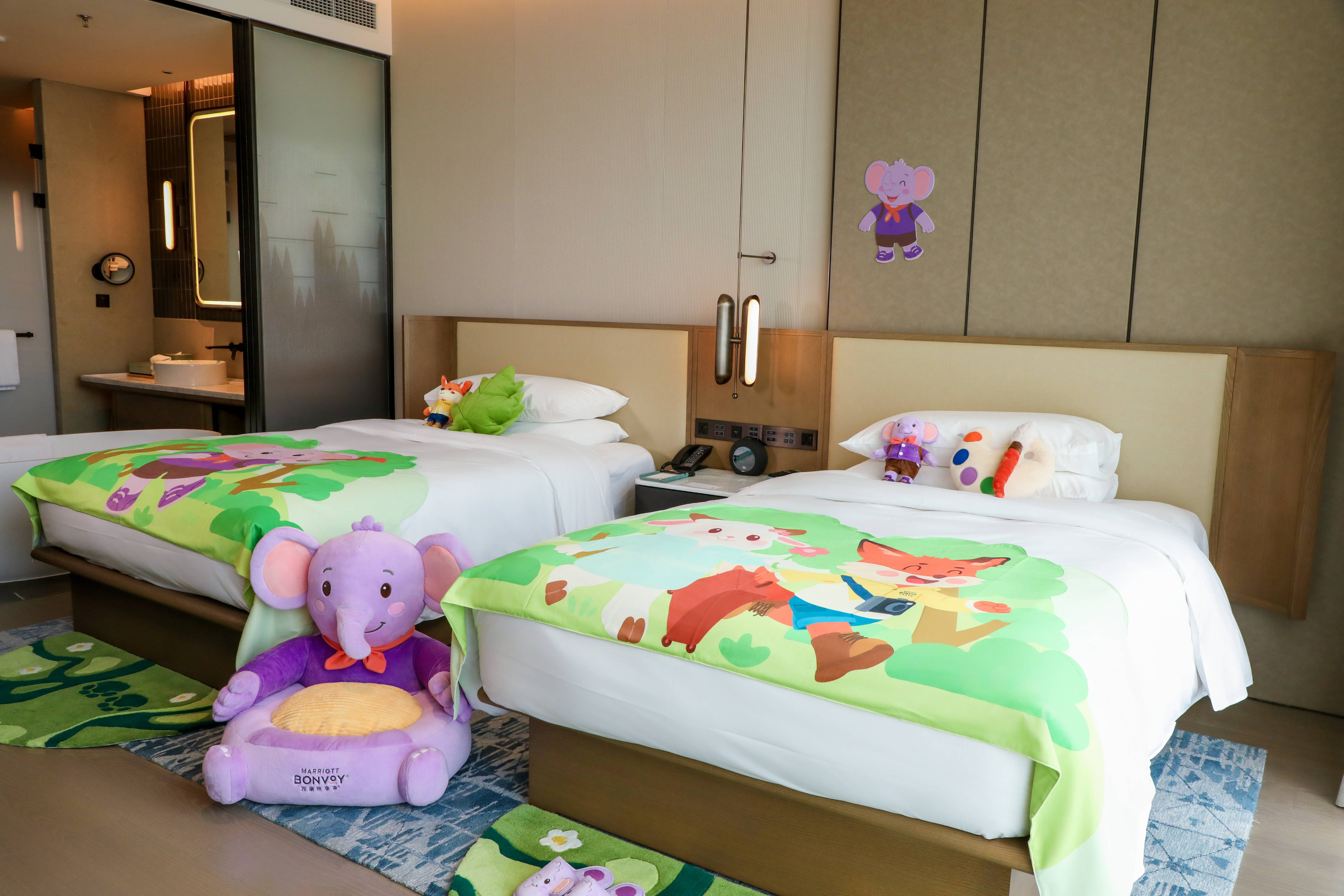 诺亚的丛林探险主题双床房