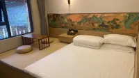 Wushan Chinese Inn (Guangwushan Scenic Area South Gate)