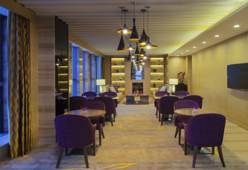 Crowne Plaza Tianjin MeijiangnanEmbassy Suite