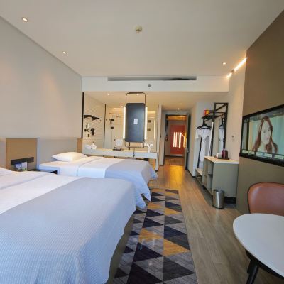 高級雙床（景觀落地窗+AccaKappa洗護用品+智能投屏） 南昌西站萬達美華飯店優惠