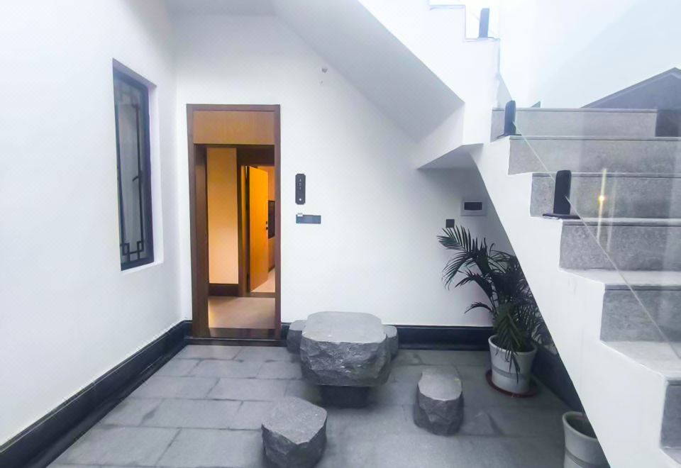 別墅三居一廳一泡池（A幢）