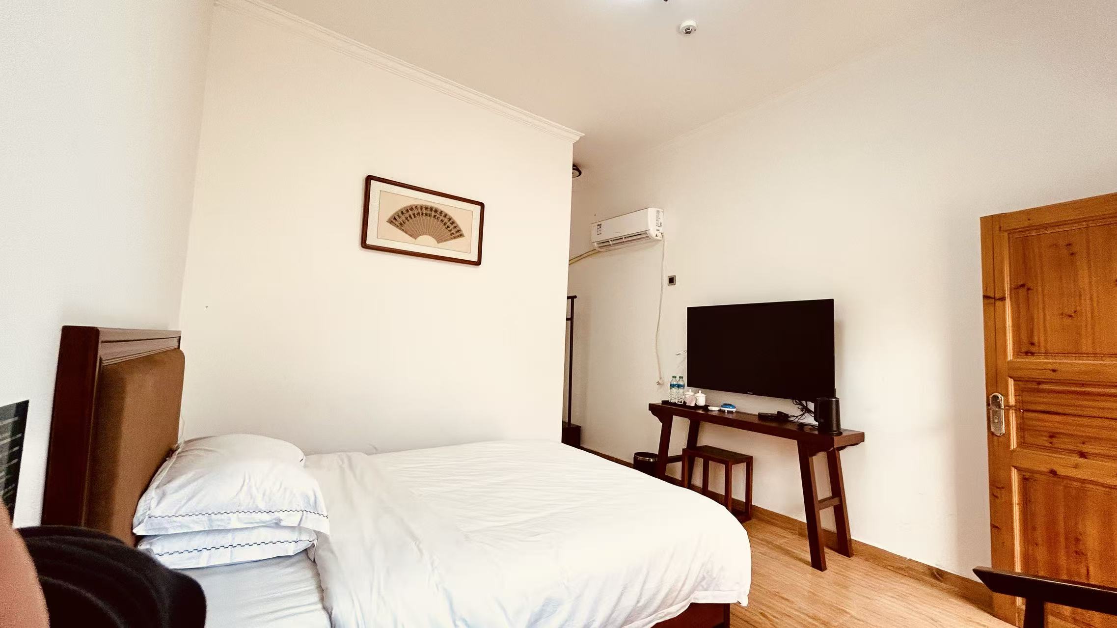 私家庭院普通大床房