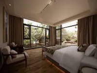 Huangpi Lianju · Lujiang Resort Hotel