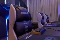 怪咖eスポーツホテル（郴州海上会商業街）