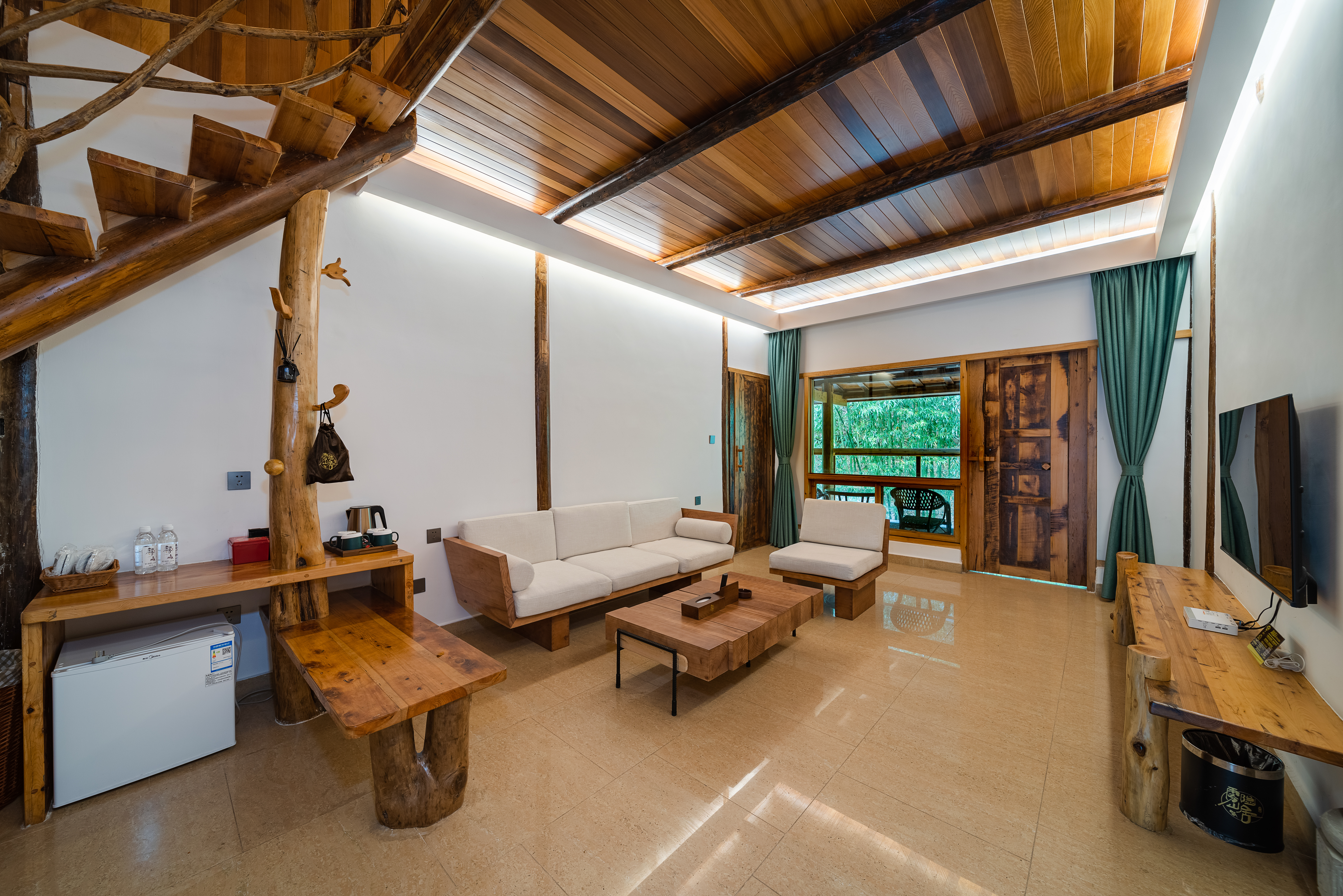 揽月畔山·跃层家庭套房