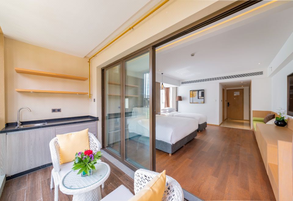 雅緻露台家庭房