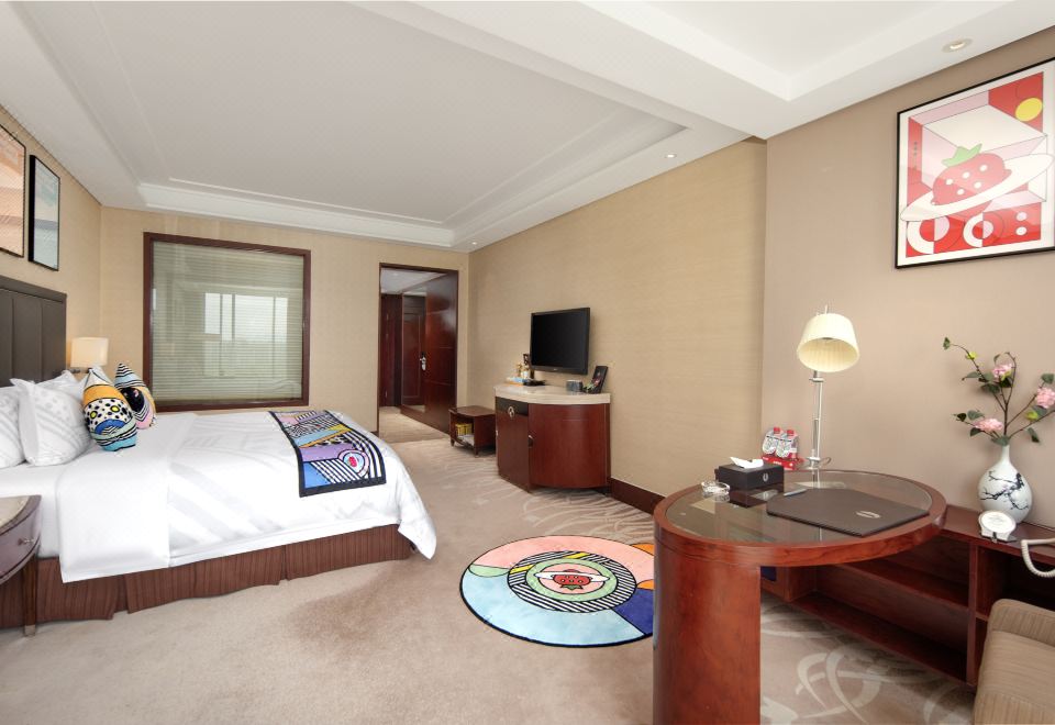 White Horse Lake Jianguo HotelStrawberry Music Star Quality Family Room