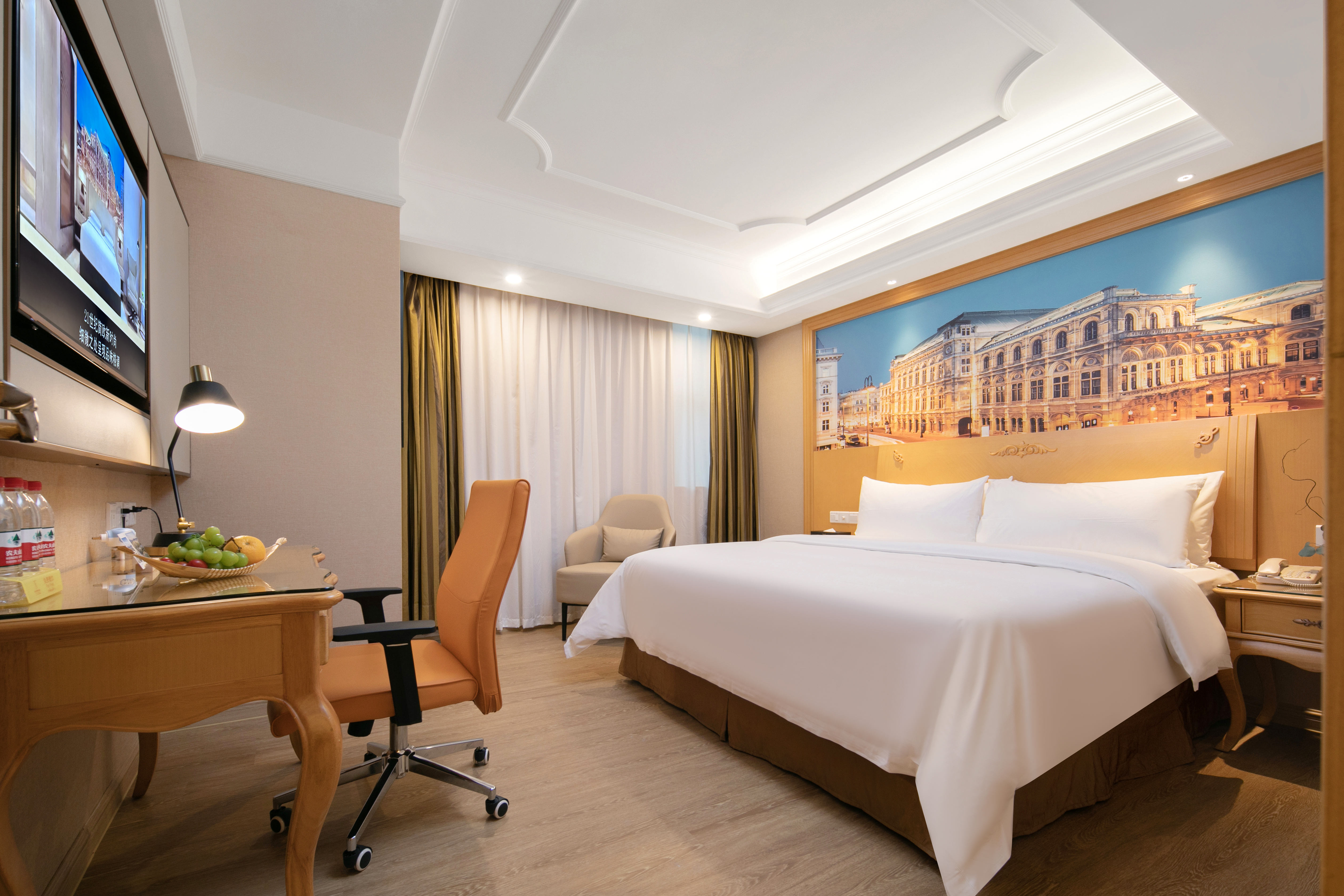 Vienna International Hotel (Shenzhen Futianqu Jingtian)Business Suite