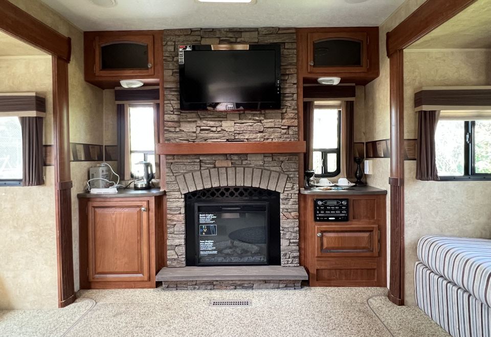 Shanshui Villa HotelLijiang Rustic Luxury | American Jack RV