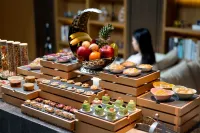 Daqing Royal Maple Hotel (Saltu Dawn Lake Shop )