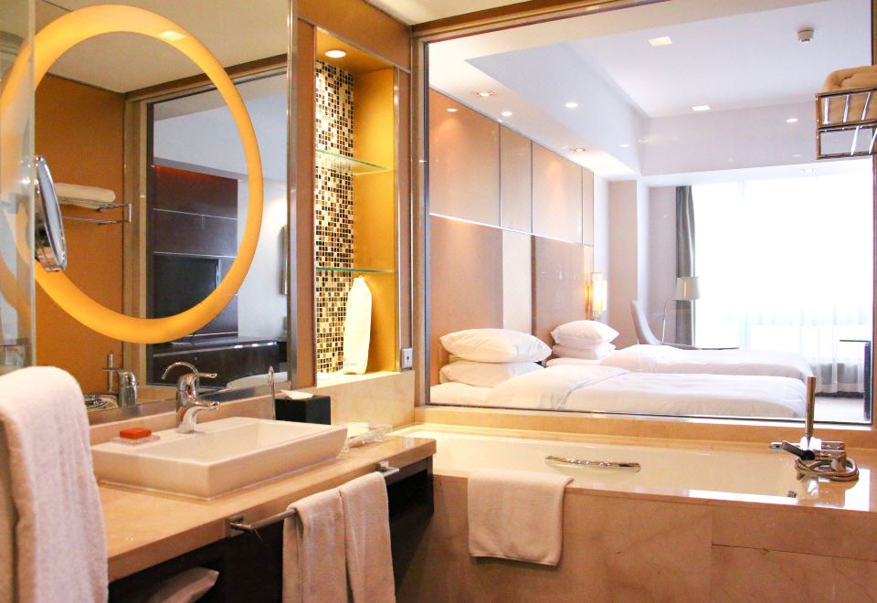 皇冠高级房-双床