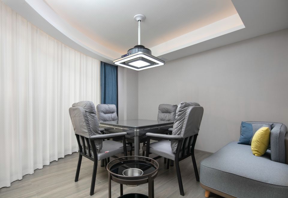 Sunshine Premier Suite