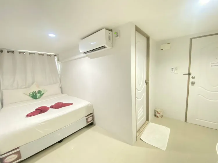 ห้องสแตนดาร์ด เตียงใหญ่ 1 เตียง