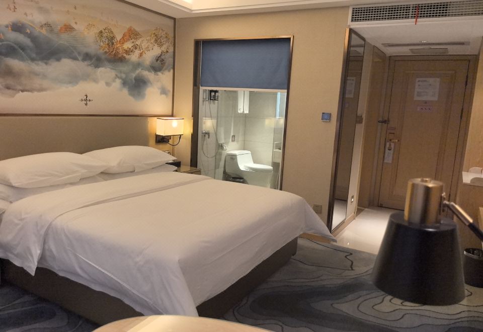 Vienna Hotel (Longhui Bus Terminal)Featured Room (Double Bed)