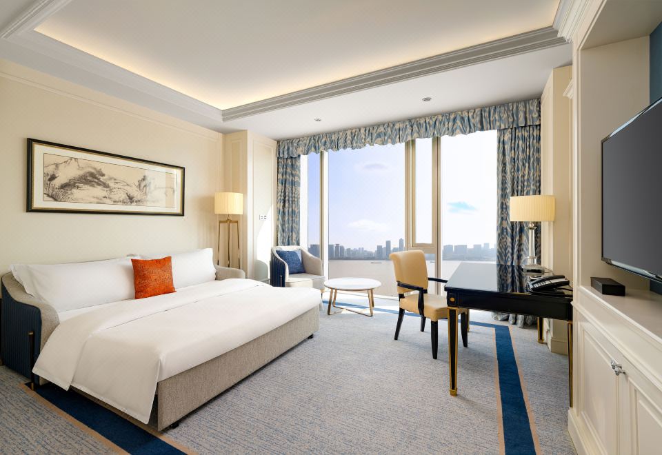 270°全江景特色家庭套房 | 獨立客廳帶沙發大床