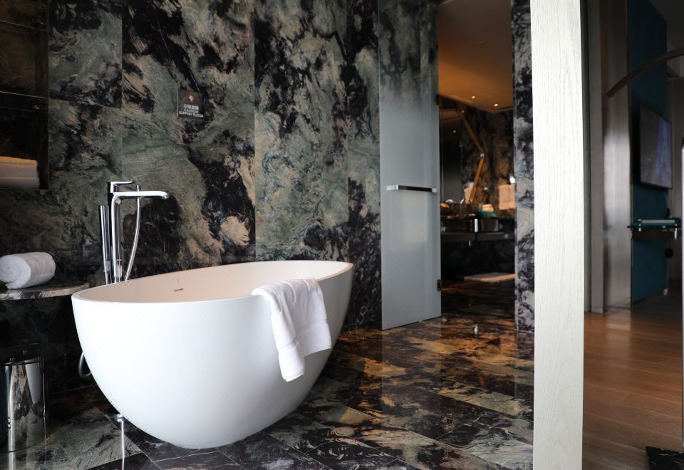 W Hotel XianFamily Connecting Suite