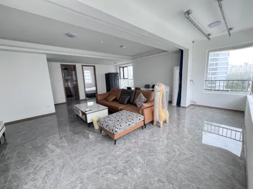 Jingxi Daojia Hotel (Rongcheng Downtown Cherry Lake Sports Park)