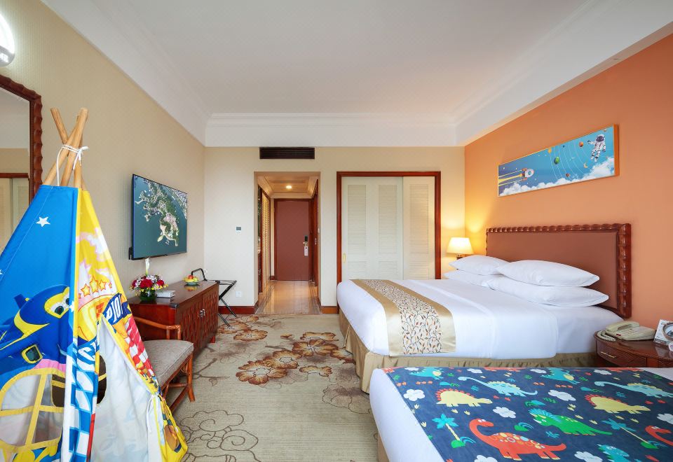 New Century Resort Qiandao LakeFamily Friendly Room - Courtyard-View