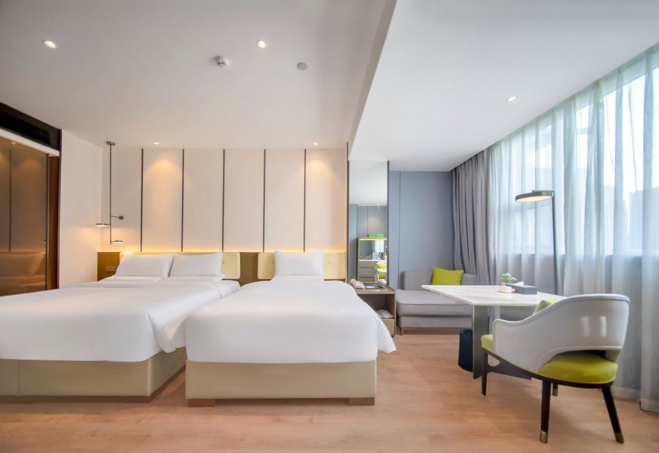 金悦家庭房-超宽衞浴（大床+标准床+投屏）