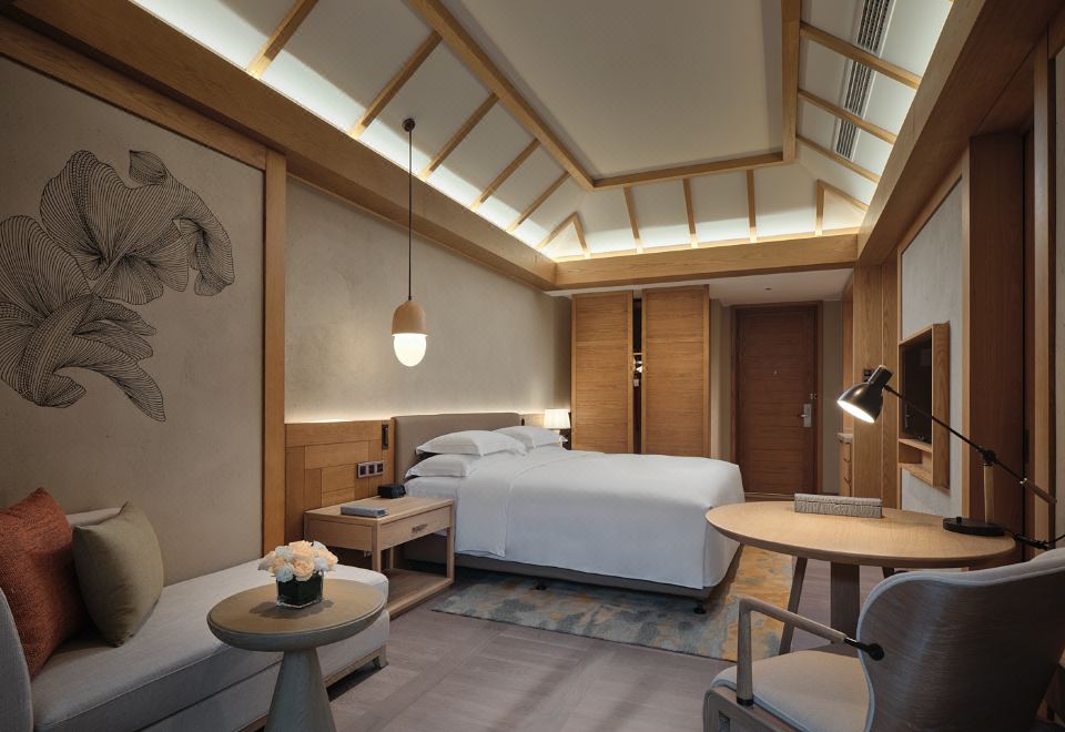 CROWNE PLAZA SHENNONGJIA1 King Bed Standard Garden View