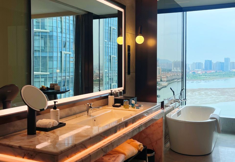 江景双卧连通房