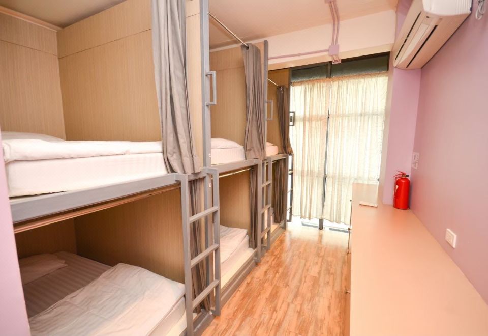 Good Day Hostel - Housity