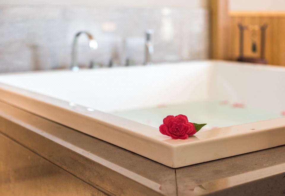 夕露阁·山景亲子房『舒适大榻榻米｜超大浴缸』