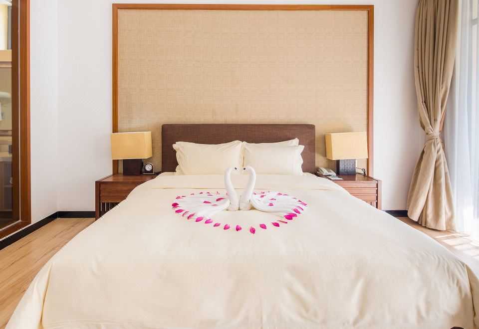 Baodun Lake Hushan Hot Spring ResortVilla (Double bed)