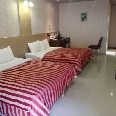 家庭客房 花鄉旅館連鎖-巨蛋店優惠