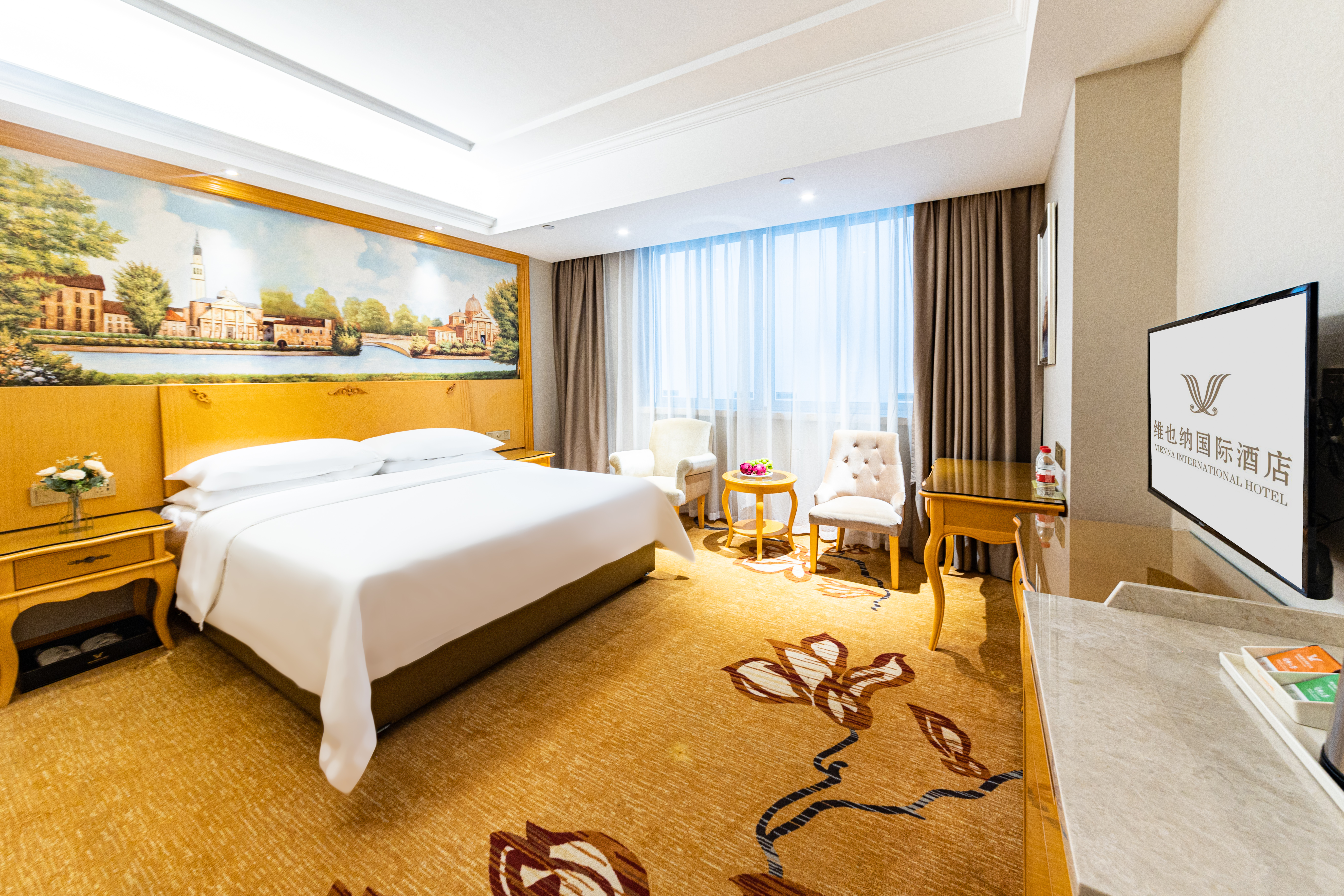 高级大床房（办公区+舒适温馨）