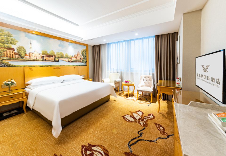 高级大床房（办公区+舒适温馨）