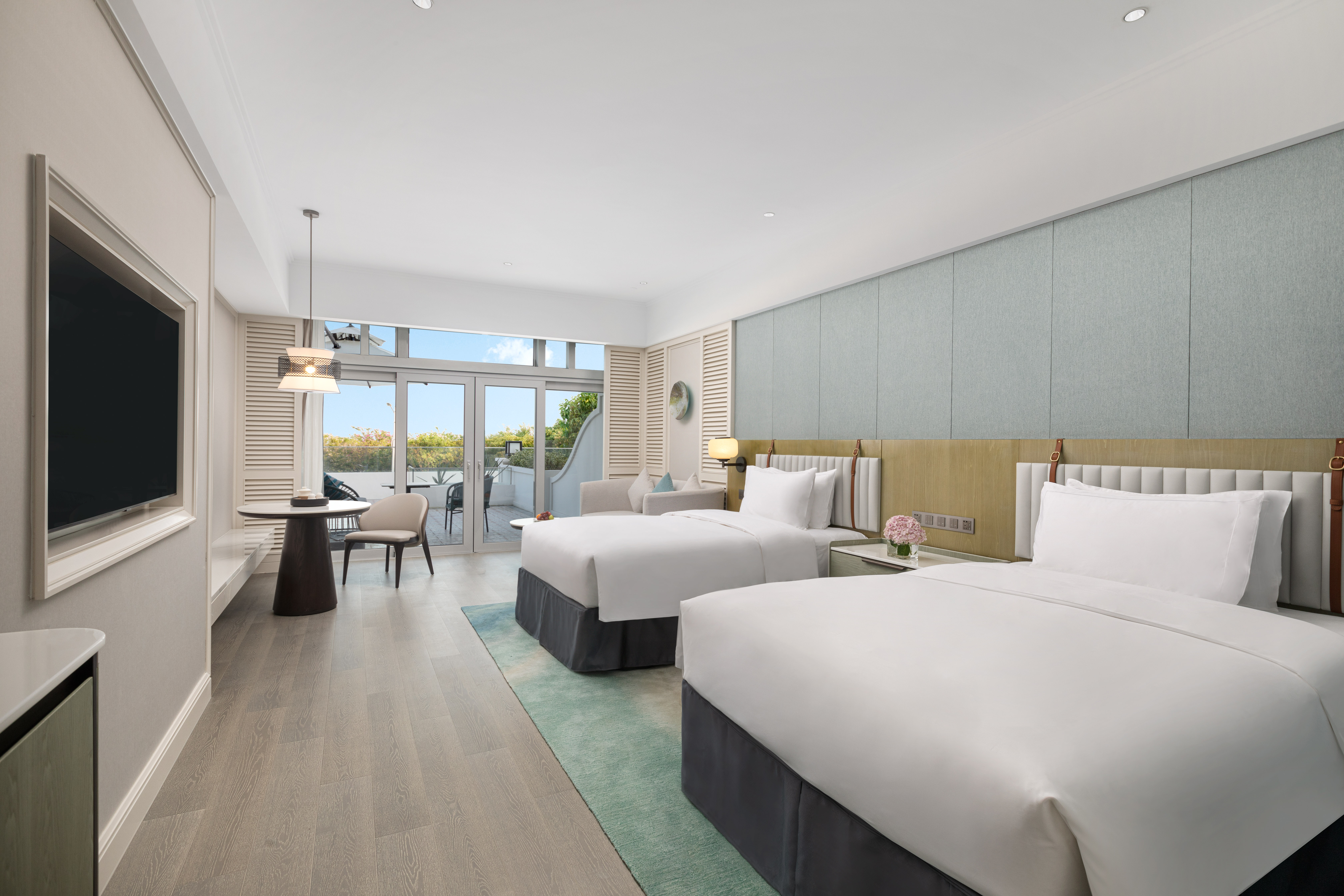 大露台精选豪华双床房