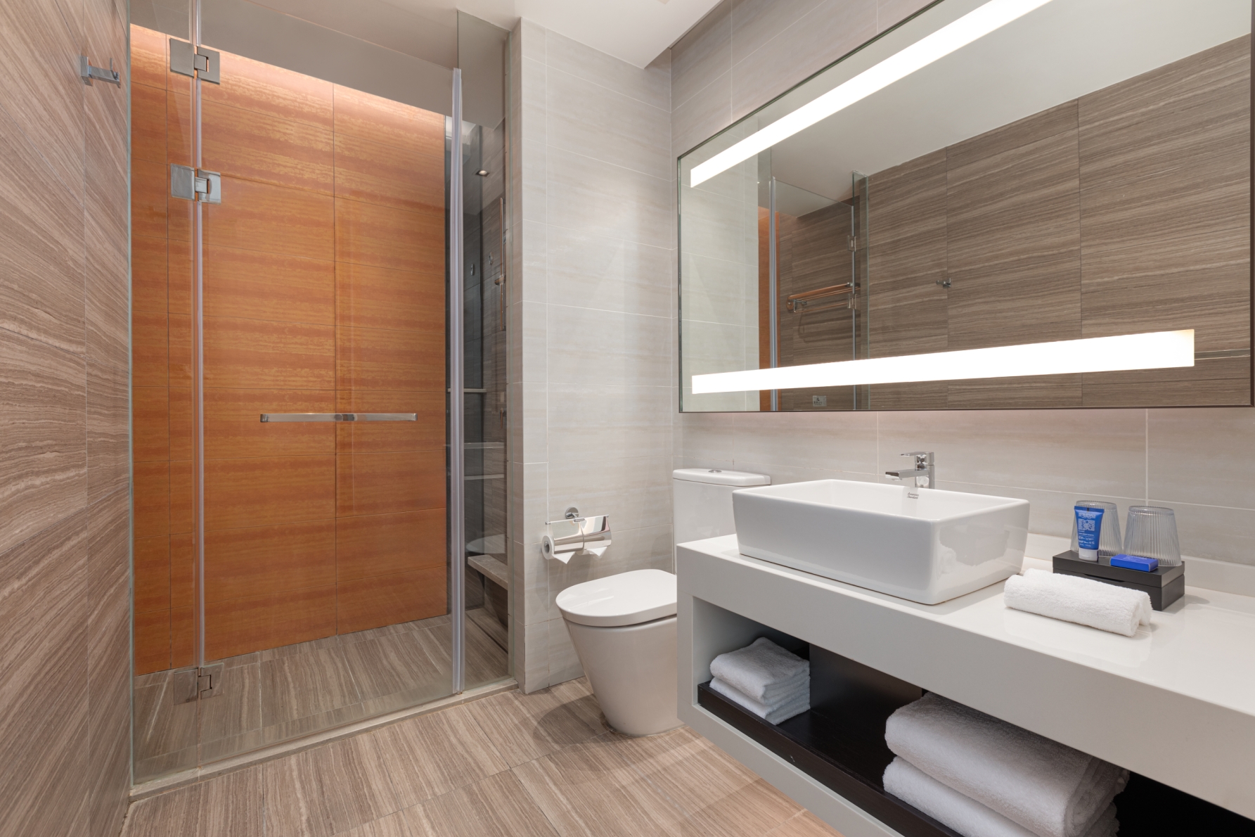 Executive Panoramic Room