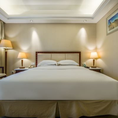 陽台遠景房『絕美落地窗陽台景觀|滿屋通透映晴光』 東莞滙華國際飯店優惠