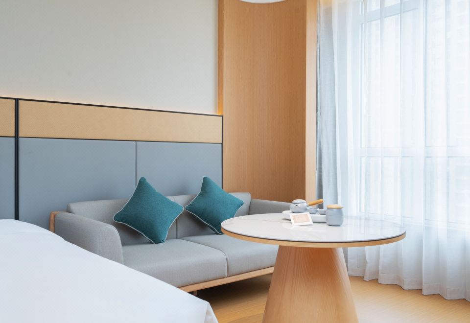 家庭房（闹中取静，绿植园景）