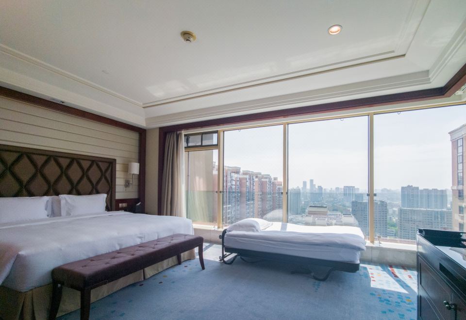 皇冠城景家庭套房