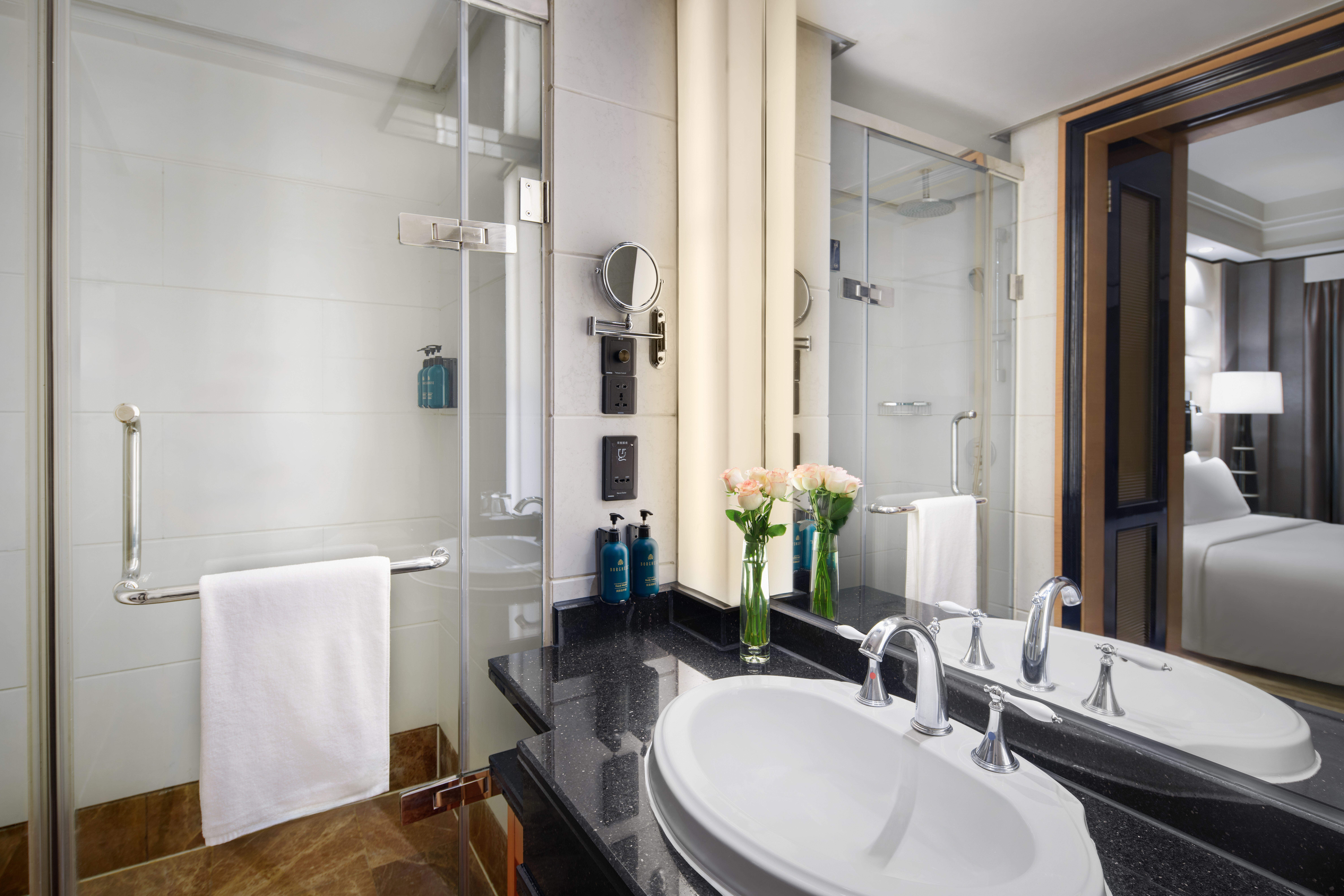 高級單臥套房（帶起居區）