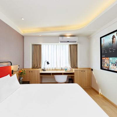 瑞享大床房~100寸投影~哈曼卡頓音效~全景外窗 康鉑飯店（南京新街口中心店）優惠