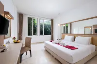 Royal Hotel and Villas Trawas