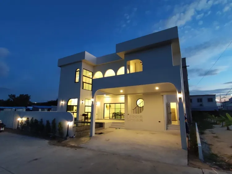 M1-Medina Pool Villa-Bangsaen