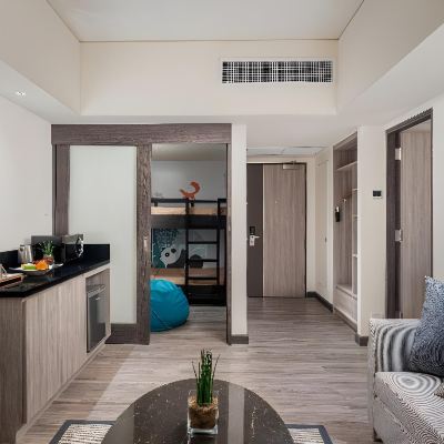 One Bedroom Family Suite With 1 King Bed And 1 Bunk Bed